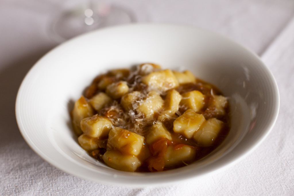 Gnocchi ipersaturi e soffrittone