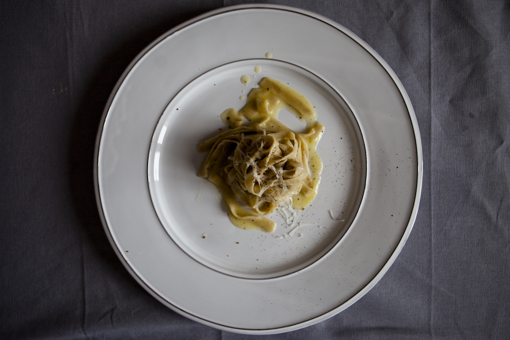 Tagliatelle saracene con provolone e arancia