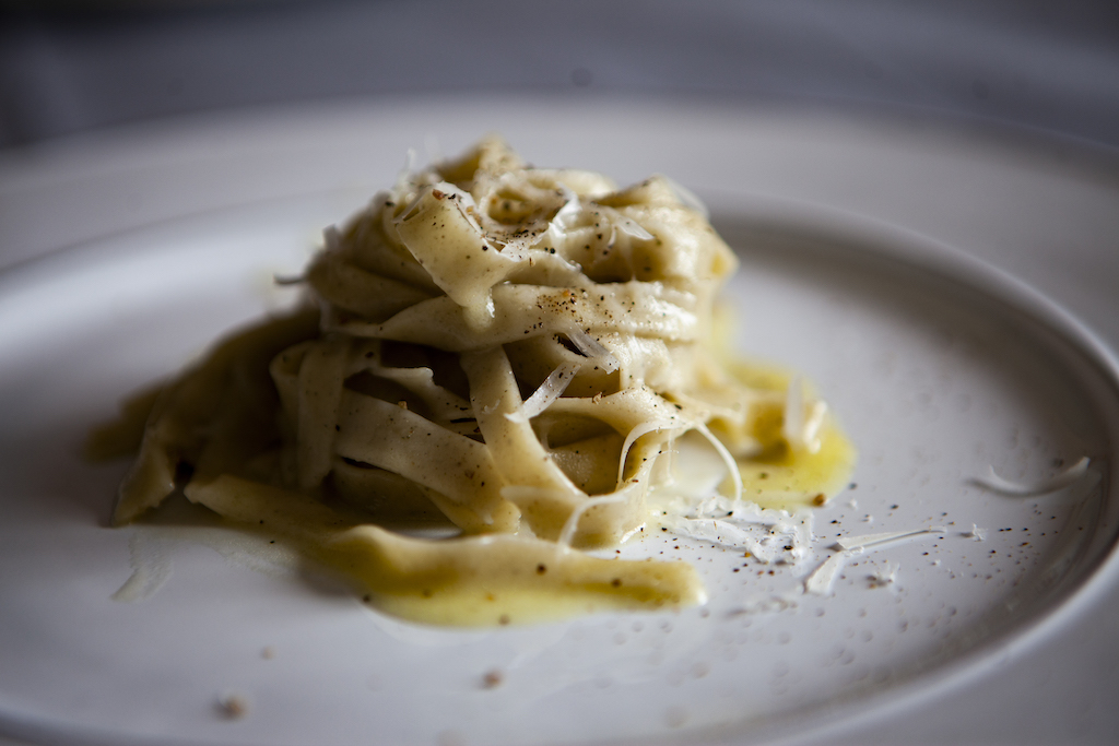 Tagliatelle saracene con provolone e arancia