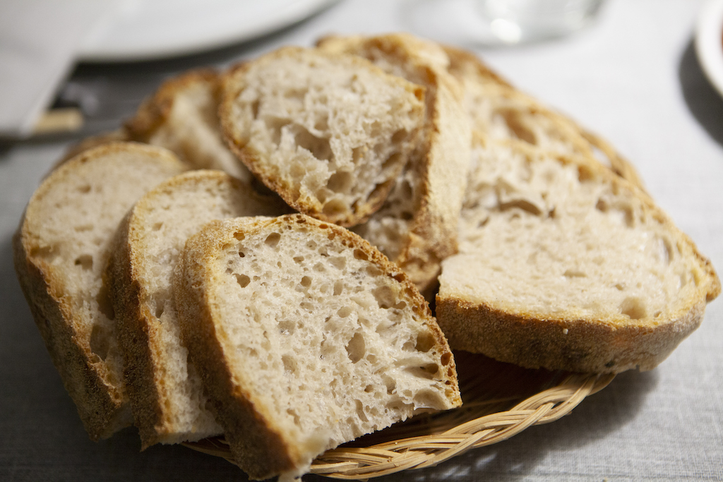 Pane a fermentazione naturale con licoli