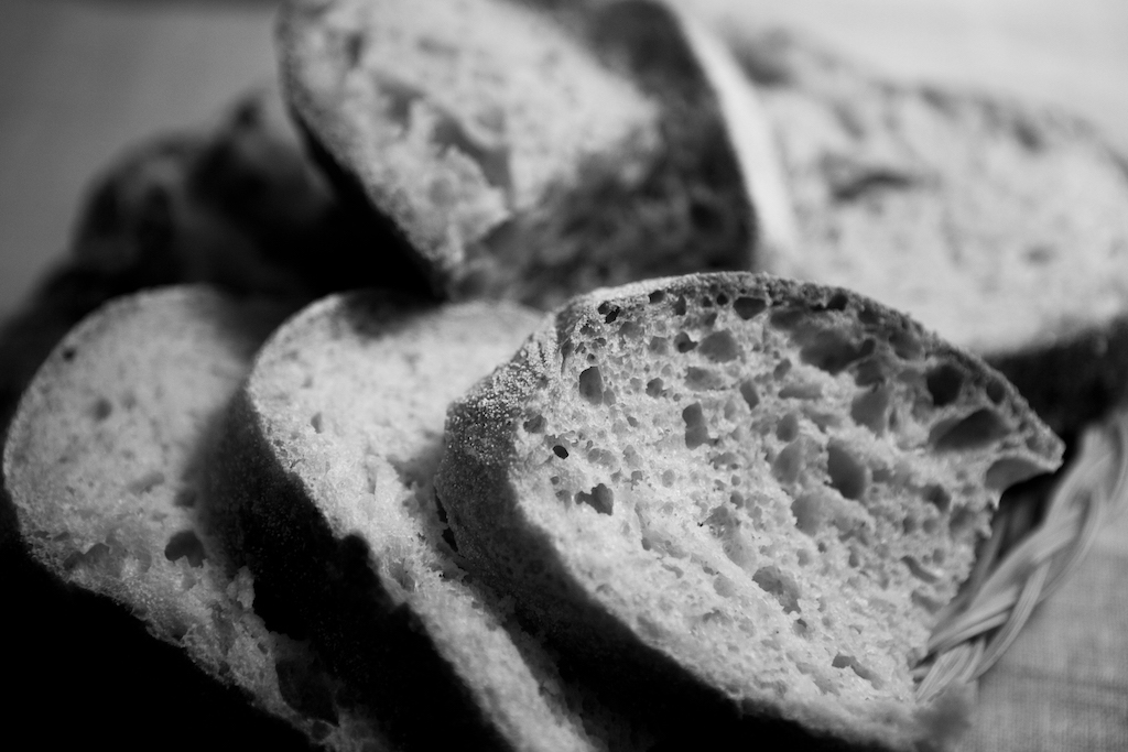 Pane a fermentazione naturale con licoli