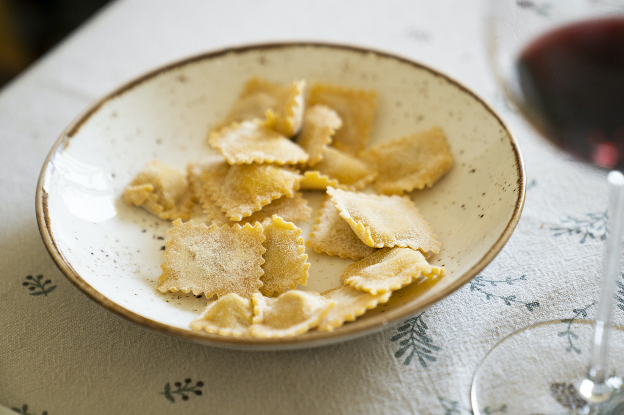 Agnolotti, sette arrosti, ragù fuggito.